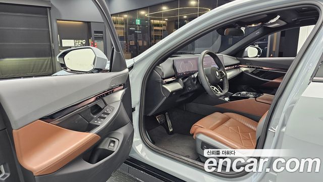 BMW 5-Series 530i xDrive M Sport