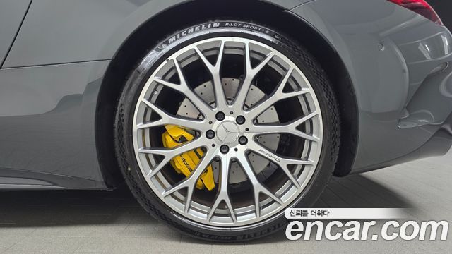 Mercedes-Benz SL-Class AMG SL63 4MATIC+ Manufaktur