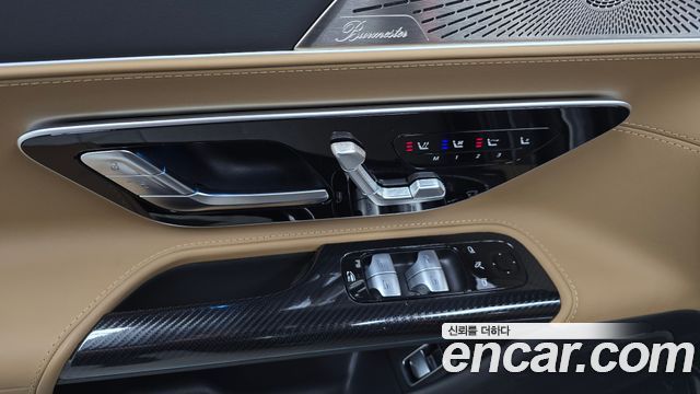 Mercedes-Benz SL-Class AMG SL63 4MATIC+ Manufaktur