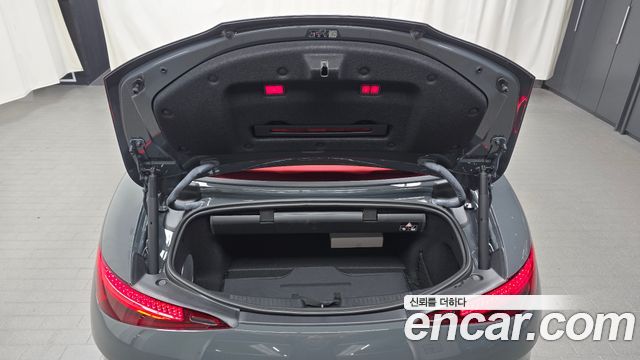Mercedes-Benz SL-Class AMG SL63 4MATIC+ Manufaktur