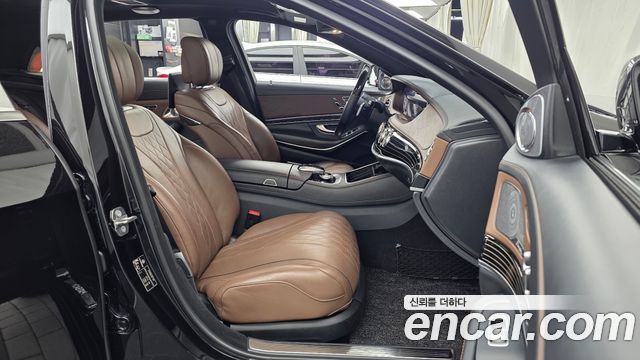 Mercedes-Benz S-Class Maybach S560 4MATIC