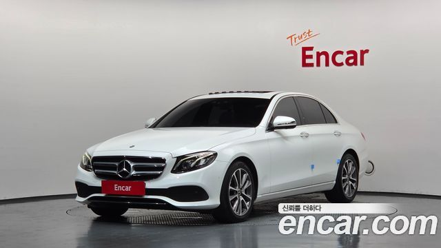 Mercedes-Benz E-Class E300 4MATIC Avnatgarde