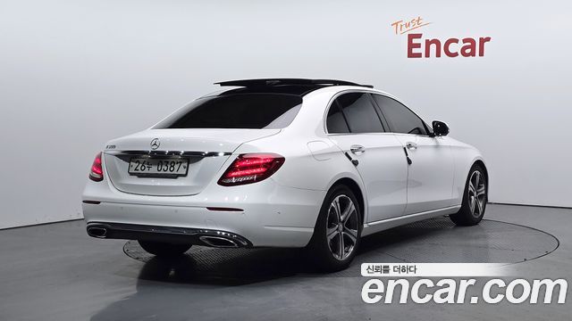 Mercedes-Benz E-Class E300 Avantgarde