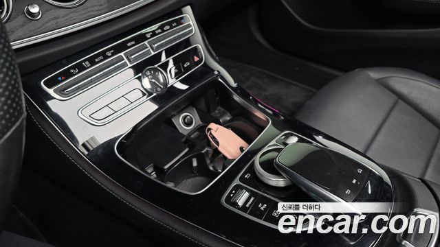 Mercedes-Benz E-Class E300 Avantgarde