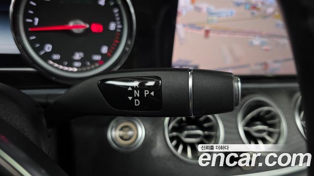 Mercedes-Benz E-Class E220d Cabriolet