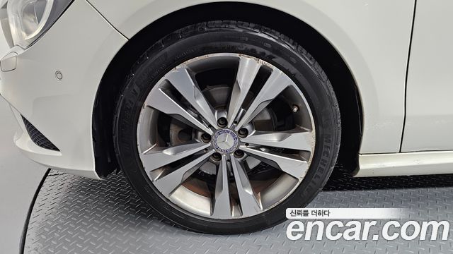 Mercedes-Benz CLA-Class CLA200 d