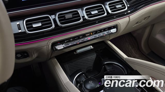 Mercedes-Benz GLS-Class Maybach GLS600 4MATIC Manufakur