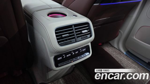 Mercedes-Benz GLS-Class Maybach GLS600 4MATIC Manufakur
