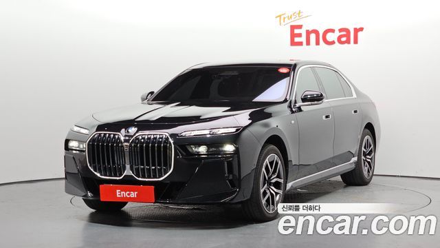 BMW 7-Series 740i xDrive M Sport