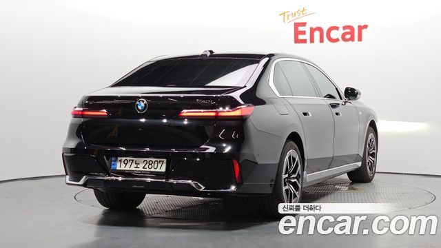 BMW 7-Series 740i xDrive M Sport