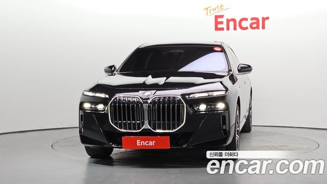 BMW 7-Series 740i xDrive M Sport
