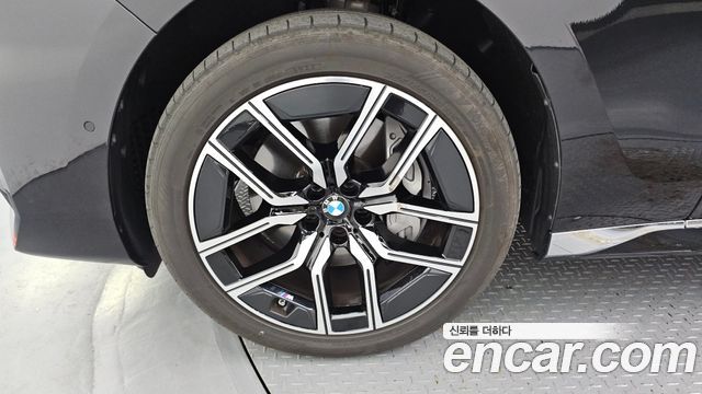 BMW 7-Series 740i xDrive M Sport