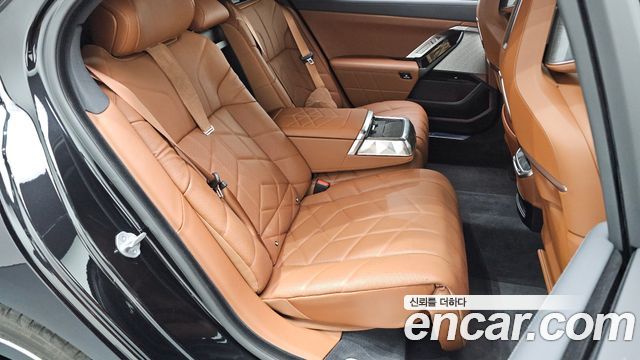 BMW 7-Series 740i xDrive M Sport
