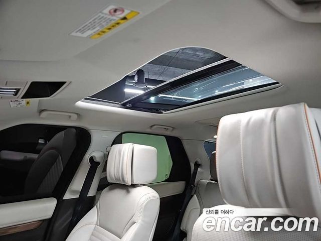 Land Rover Discovery 3.0 TD6 Launch Edition