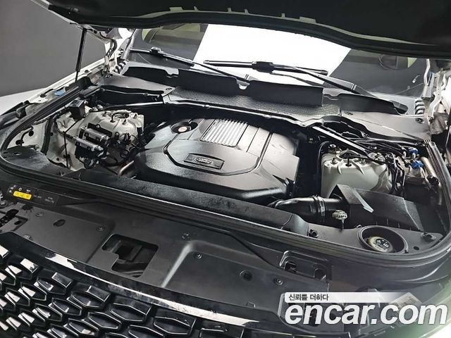 Land Rover Discovery 3.0 TD6 Launch Edition