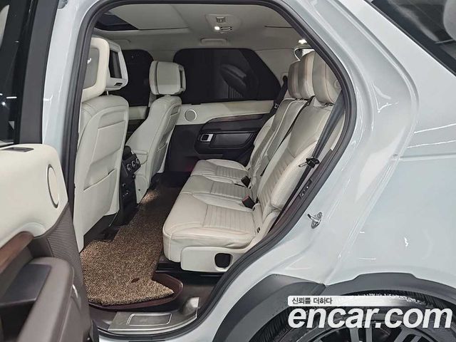 Land Rover Discovery 3.0 TD6 Launch Edition