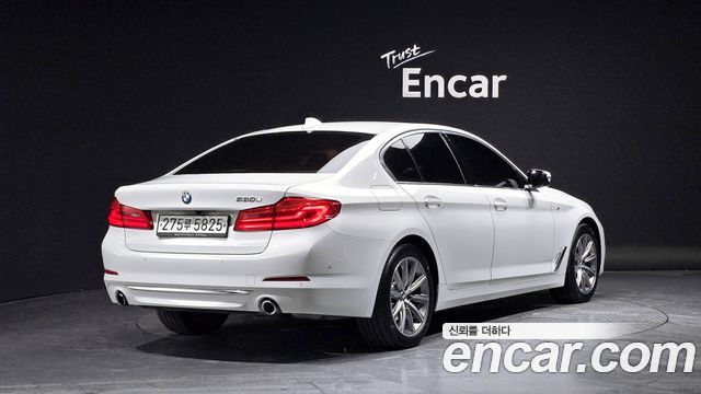 BMW 5-Series 530e Luxury