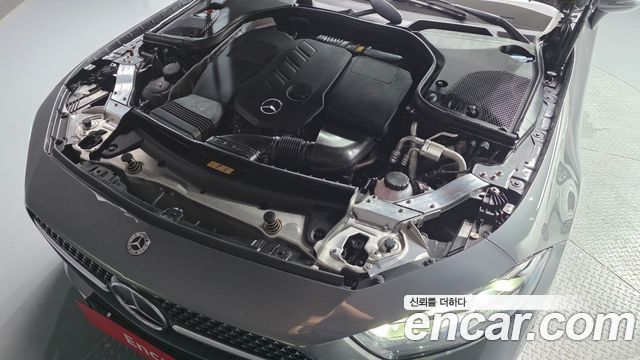Mercedes-Benz CLS-Class CLS300d AMG Line