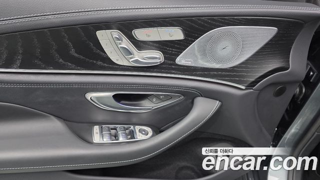 Mercedes-Benz CLS-Class CLS300d AMG Line