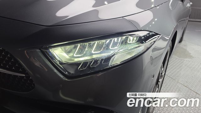 Mercedes-Benz CLS-Class CLS300d AMG Line