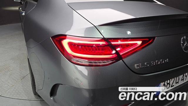 Mercedes-Benz CLS-Class CLS300d AMG Line