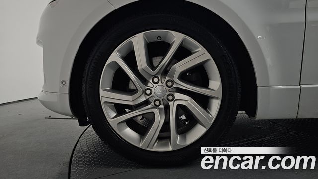 Land Rover Range Rover Sport 3.0 SDV6 HSE Dynamic