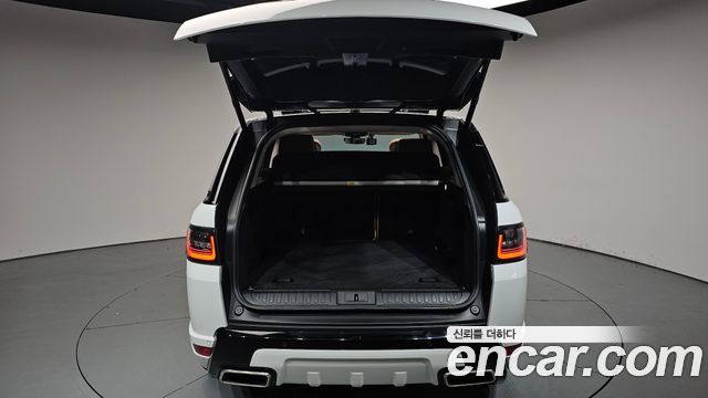 Land Rover Range Rover Sport 3.0 SDV6 HSE Dynamic