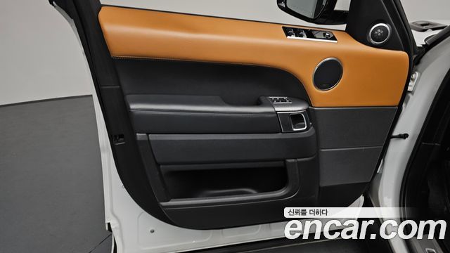 Land Rover Range Rover Sport 3.0 SDV6 HSE Dynamic