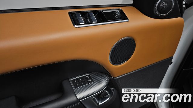 Land Rover Range Rover Sport 3.0 SDV6 HSE Dynamic