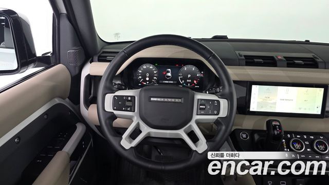 Land Rover Defender 110 D250 SE