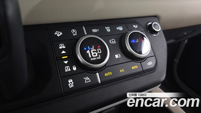 Land Rover Defender 110 D250 SE