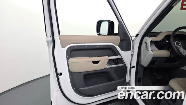 Land Rover Defender 110 D250 SE