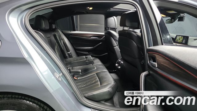 BMW 5-Series 520d M Sport Package Plus