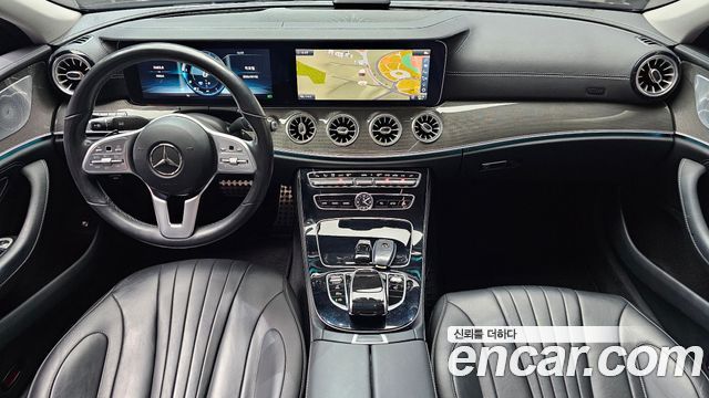Mercedes-Benz CLS-Class CLS300d AMG Line