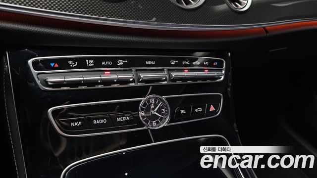 Mercedes-Benz CLS-Class CLS300d AMG Line