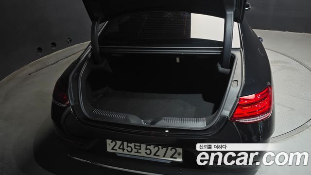 Mercedes-Benz CLS-Class CLS300d AMG Line