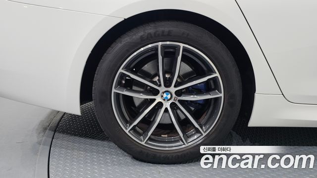 BMW 5-Series 520i M Sport