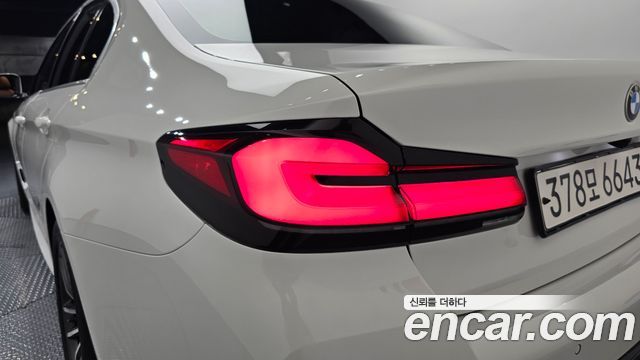 BMW 5-Series 520i M Sport