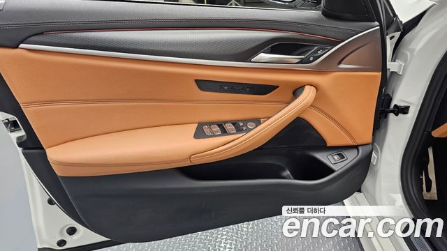 BMW 5-Series 520i M Sport
