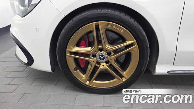Mercedes-Benz CLA-Class CLA45 AMG 4MATIC