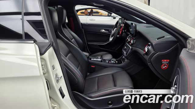 Mercedes-Benz CLA-Class CLA45 AMG 4MATIC