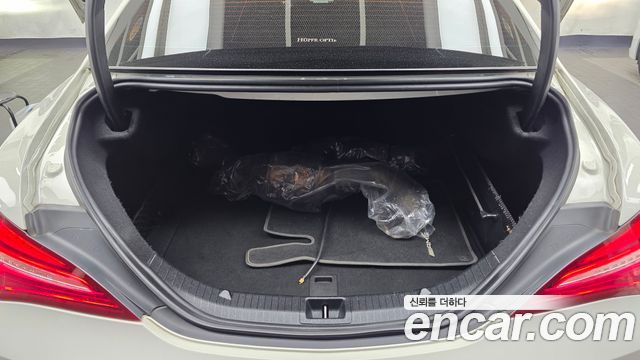 Mercedes-Benz CLA-Class CLA45 AMG 4MATIC