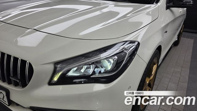 Mercedes-Benz CLA-Class CLA45 AMG 4MATIC