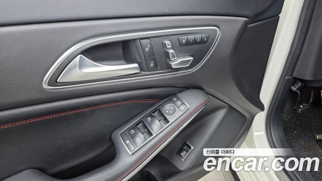 Mercedes-Benz CLA-Class CLA45 AMG 4MATIC