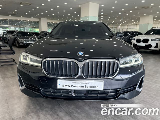 BMW 5-Series 520i Luxury