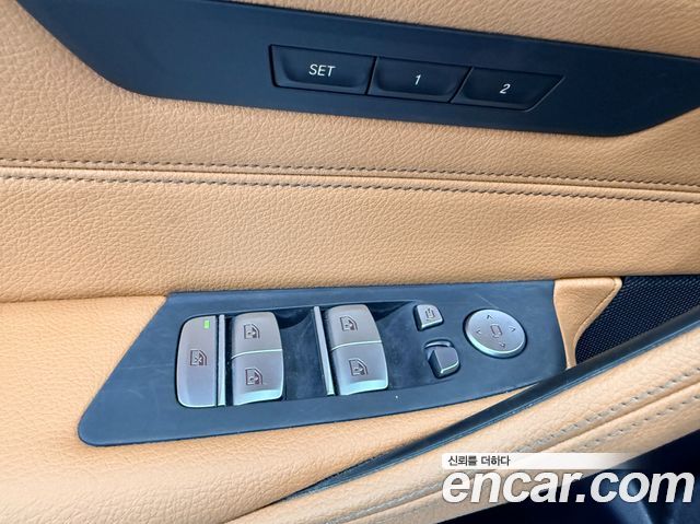 BMW 5-Series 520i Luxury