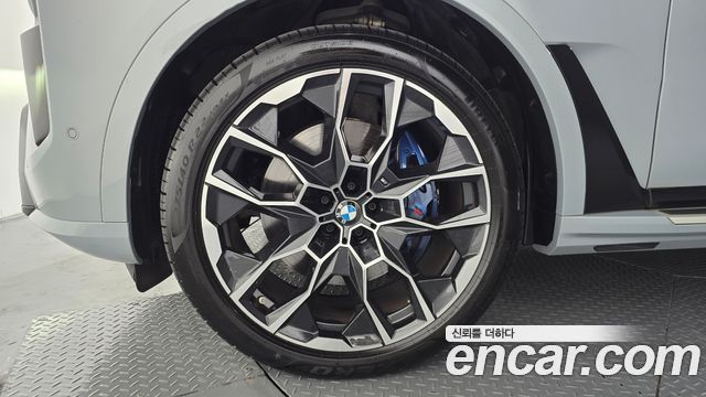 BMW X7 xDrive 40i M Sport 7STR