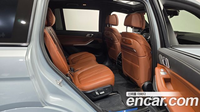 BMW X7 xDrive 40i M Sport 7STR