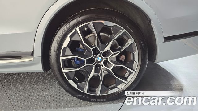 BMW X7 xDrive 40i M Sport 7STR