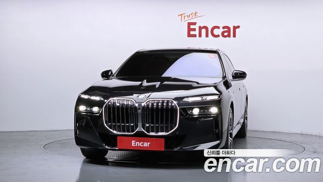 BMW 7-Series 740i xDrive M Sport